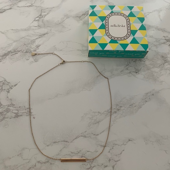 Stella and dot signature delicate necklace - Picture 3 of 3